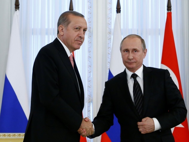 Путин извинился перед Эрдоганом за случайный удар ВКС РФ
