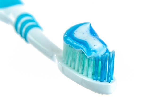 Ученые поставили под сомнение безопасность зубной пасты