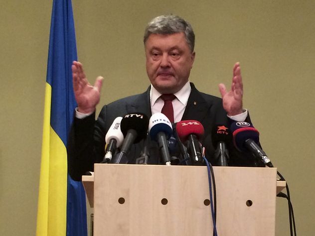 В Верховной раде захотели избавиться от президента Украины