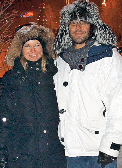 ...шоумен даже свозил на родину в Апатиты, где по-семейному отметил Новый год