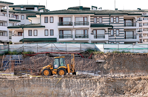 В Болгарии у Киркорова отделка за миллион, а Лолита строит новый дом | Фотография 3 | ee24