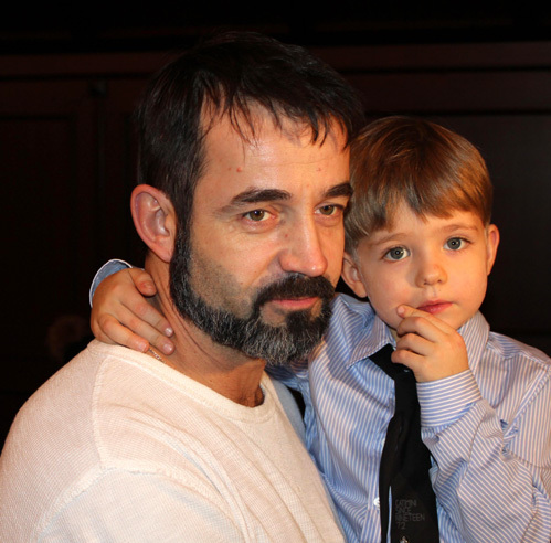 Дмитрий ПЕВЦОВ с сыном Елисеем