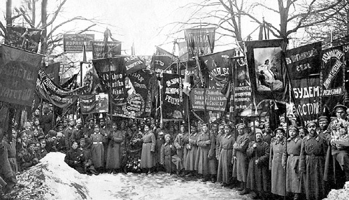 После антимонархической революции в российской армии исчезло даже подобие дисциплины