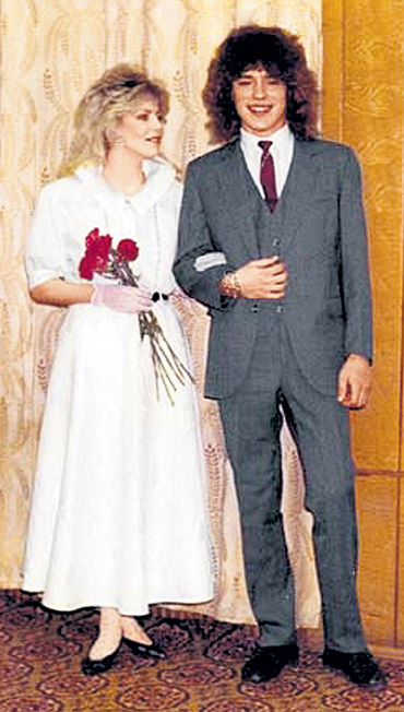 Брак Натальи ВЕТЛИЦКОЙ и Жени БЕЛОУСОВА просуществовал девять дней - с 1 по 10 января 1989 года