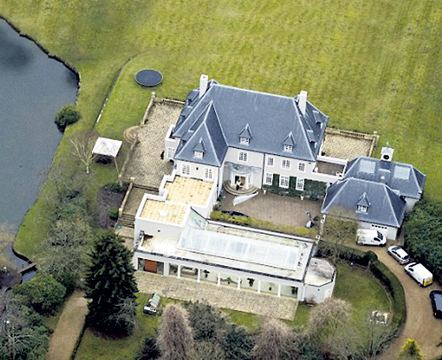 Елену ГОРБУНОВУ Борис Абрамович увёл у драматурга ШАТРОВА