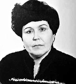 Родная мать звезды, которую он долго считал сестрой. Внешне Майя РУДАЯ и Валерий Яковлевич очень похожи