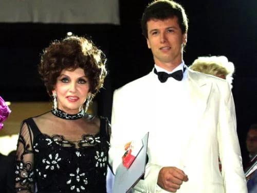 С сыном Милко