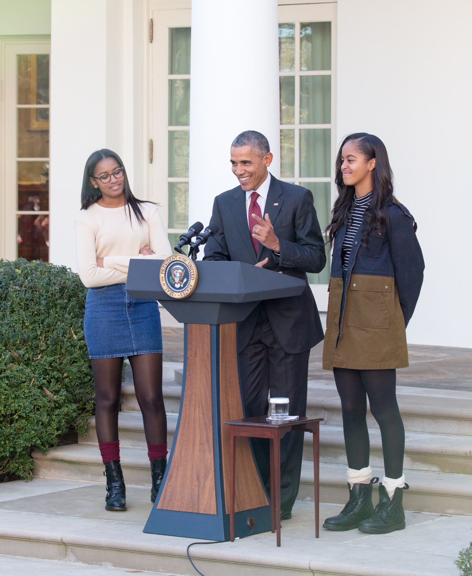 Барак Обама с дочками Малией и Сашей