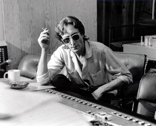 Джон Леннон в студии, за несколько месяцев до гибели. 1980 г.