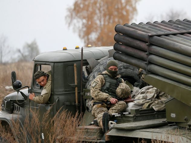 В Раде рассказали о трех окруживших Украину российских армиях