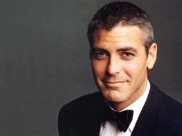 Дети Джорджа Клуни впервые вышли в свет