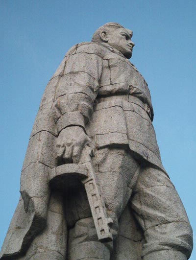 Памятник советскому солдату-освободителю в Пловдиве. wikipedia 