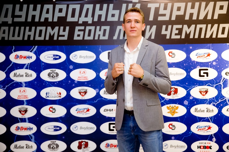 Чемпион по рукопашному бою Максим Ефременко