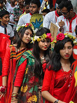Школьницы из Бангладеш. wikimedia