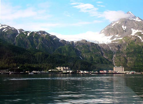 Вид на порт, Уиттиер, штат Аляска, США. wikimedia