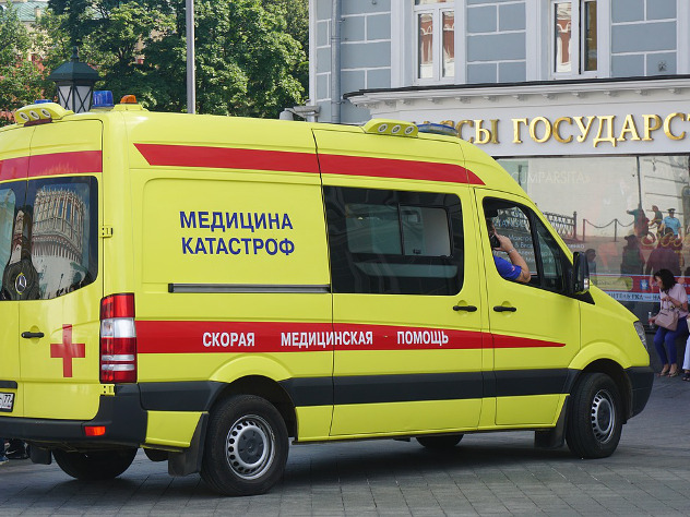 Пьяный пациент разгромил машину скорой помощи в Ростове-на-Дону‍