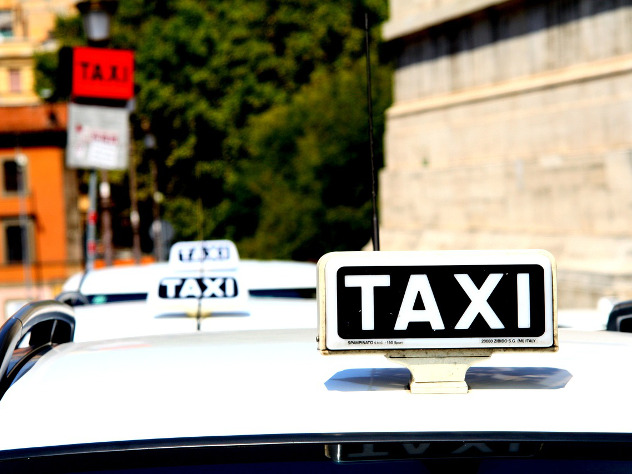 В Госдуму внесен законопроект о страховании пассажиров такси