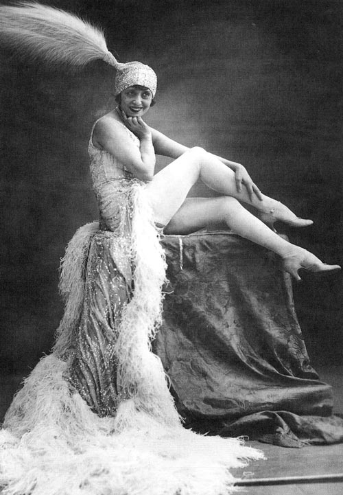 Жанна-Флорентина Буржуа (Мистенгет), танцовщица «Мулен Руж»