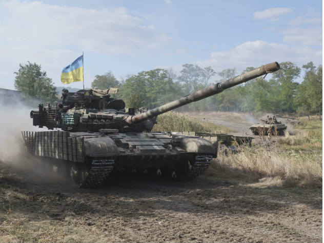 Киев запретил России военный призыв в Крыму