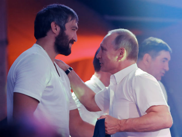 Александр Овечкин основал движение в поддержку Путина