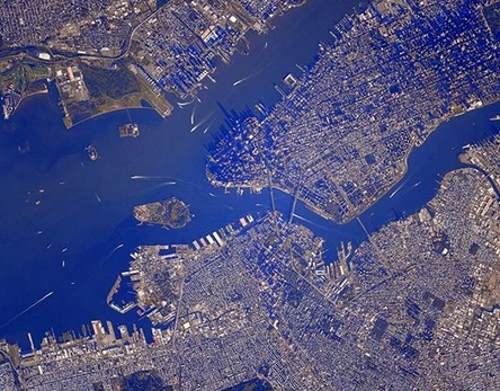 Вот так выглядит из космоса Нью-Йорк

Фото: *instagram.com