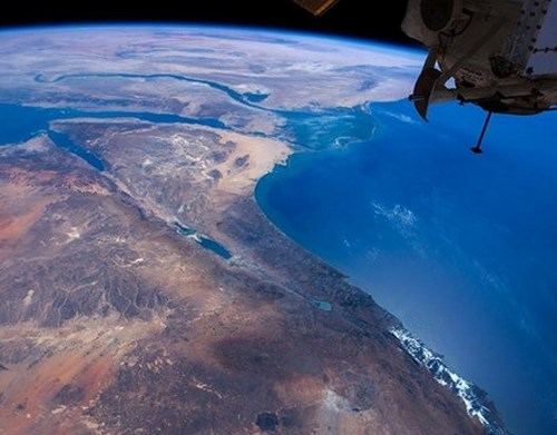 Пролетая над Синайским полуостровом

Фото: *instagram.com
