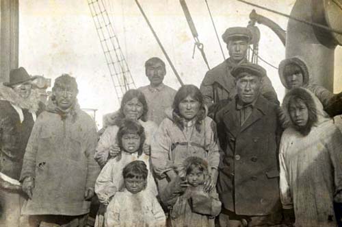 Коренные обитатели острова Врангеля, архивное фото 1924 года. wikimedia
