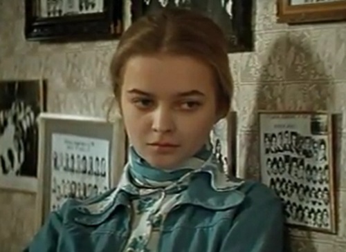 В 1976 году Наталья Вавилова снялась в ленте Владимира Меньшова о жизни старшеклассников «Розыгрыш». Тогда ей было 17 лет.

Фото: кадр из фильма