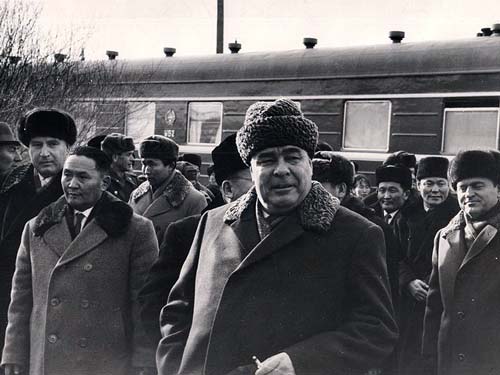 Леонид Брежнев во время визита в Монголию. Wikimedia
