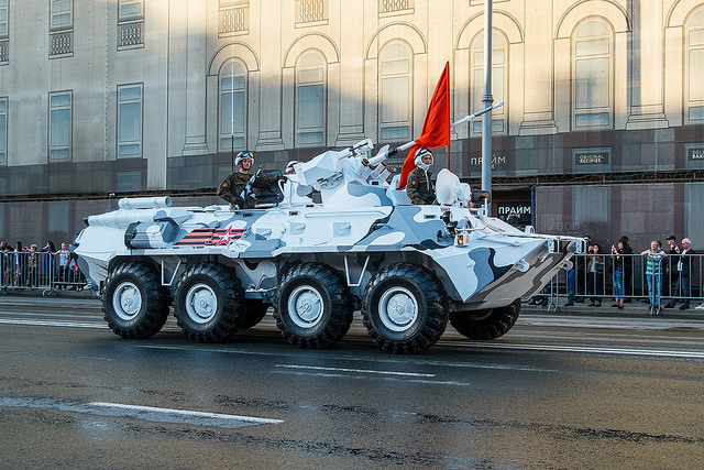 БТР-82А, который называют «истребителем танков».  Принят на вооружение в 2013 году. (Фото: Moscow-Live.ru)