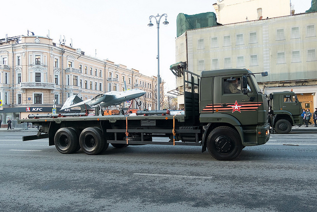 Беспилотный летательный аппарат «Корсар» тоже представлен на параде впервые. (Фото: Moscow-Live.ru)