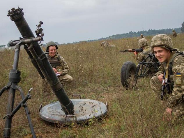 Во время учений на Украине погибли трое солдат
