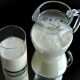 Производителям молочной продукции запретят использовать названия "молоко", "сметана", "творог" для продукции с растительными жирами