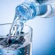 Депутаты предложили зафиксировать стоимость полулитровой бутылки воды на уровне 15 рублей