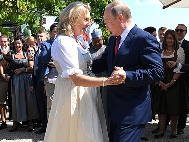 Карин Кнайсль танец с Путиным на свадьбе