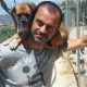 Успешный стоматолог из Греции бросил прибыльную работу ради спасения бездомных животных