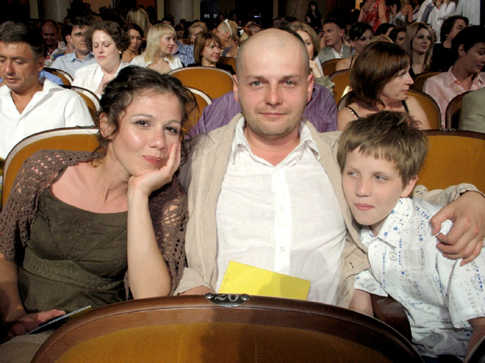Полина с первым мужем Иваном и их сыном Петей