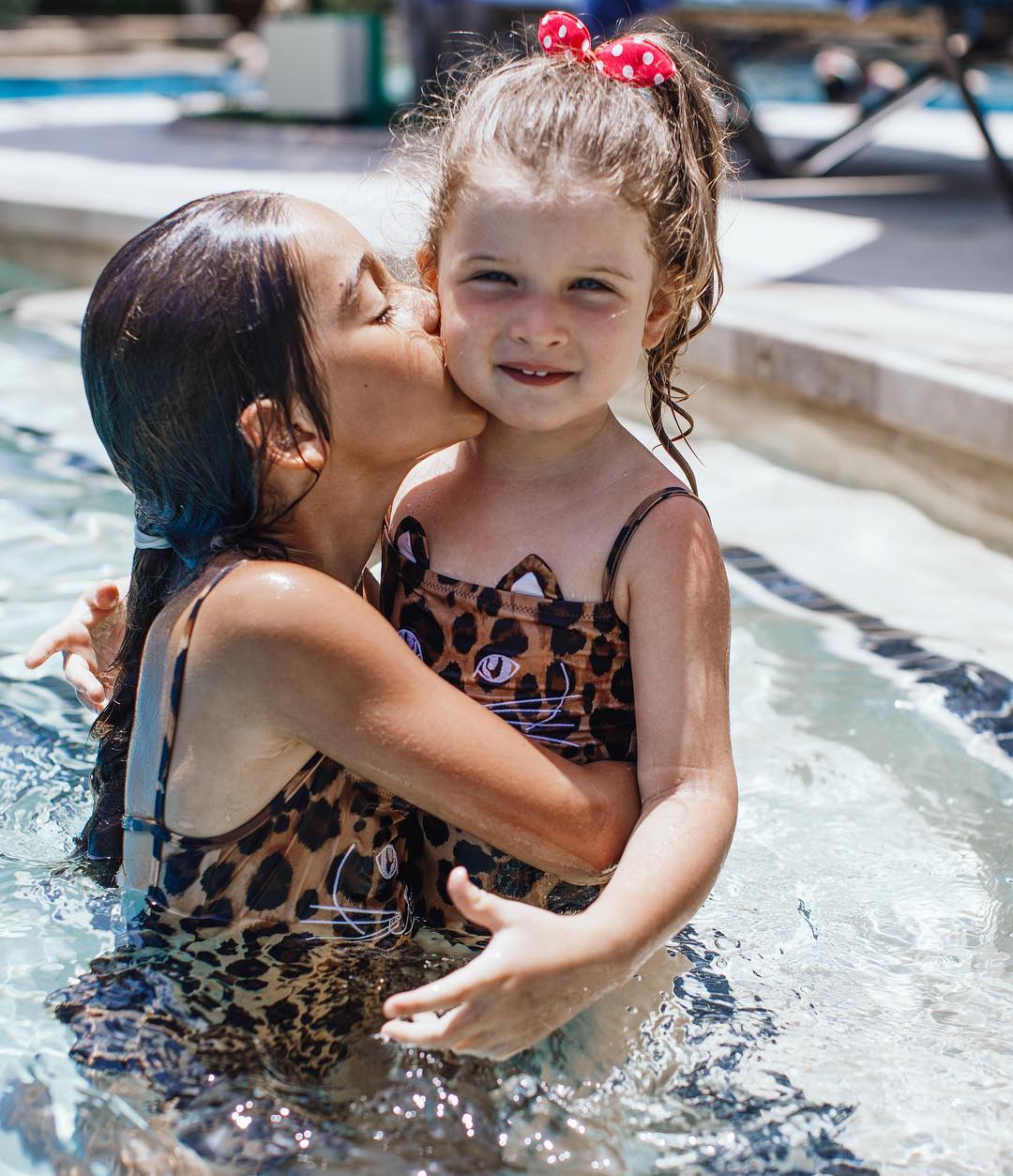 Какие купальники носят дети знаменитостей. Фото: официальна страница Ксении Бородиной в инстаграме*.