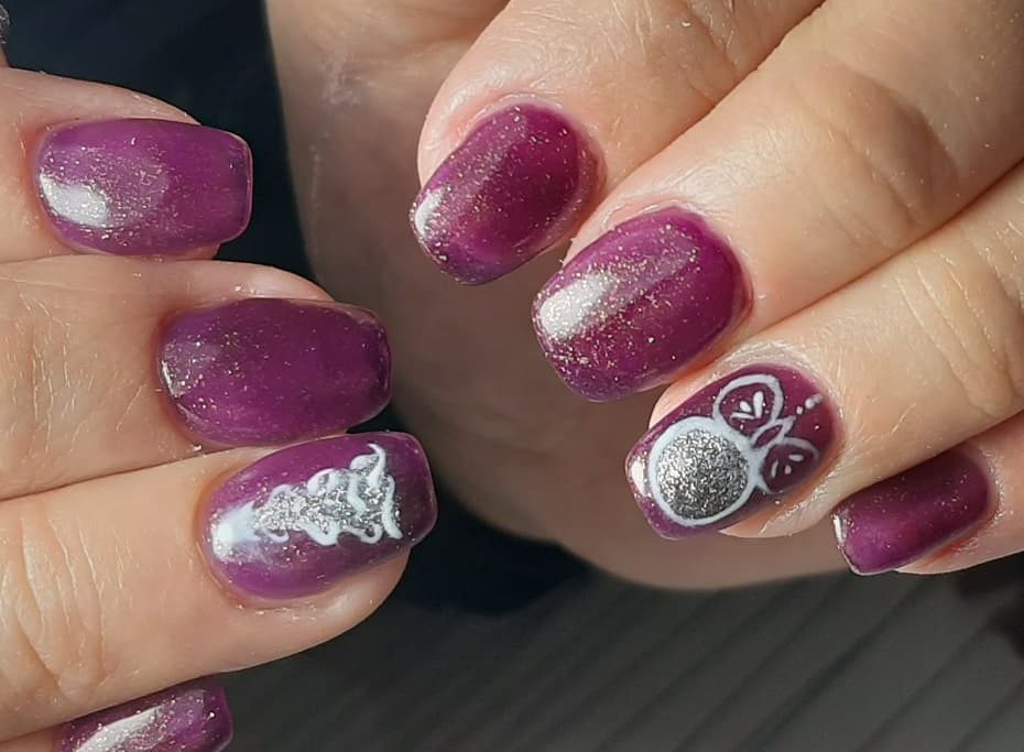 Новогодний маникюр