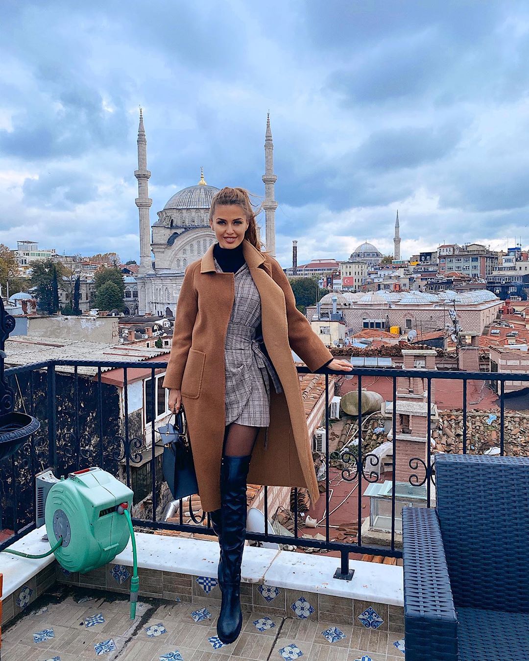 Отдых в Стамбуле. Фото: официальная страница Виктории Бони в инстаграме*