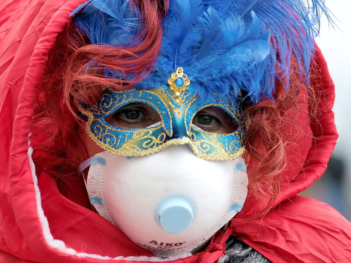 Венецианский карнавал прервали из-за невидимой угрозы
