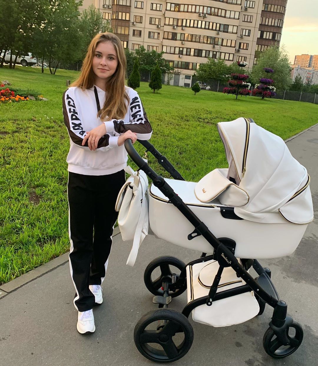Юлия Липницкая показала, как выглядит после родов. Фото: официальная страница Юлии Липницкой в «Инстаграме*»