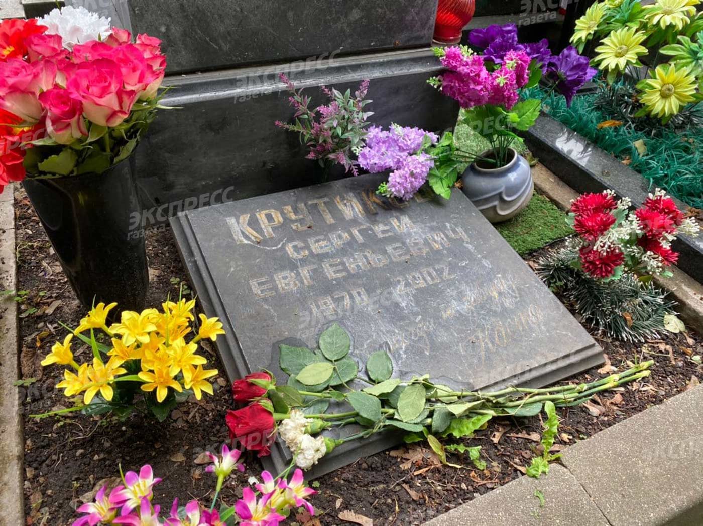 Где похоронен сын моргуновой светланы. Михей Ваганьковское кладбище. Могила Бориса Штоколова.