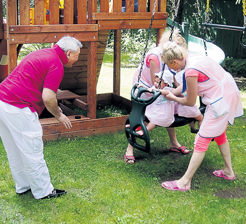Мен әрқашан анамның досын ұнататынмын, менің айлакер жоспарым порно болды