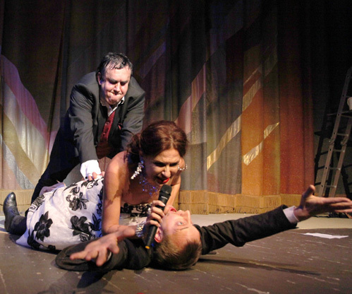 Секпілдері бар қызбен порно Патша дәуіріндегі секс порно видео