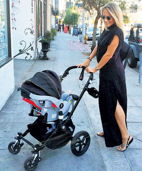 Орыс порносы Лорена Әйелдің кискасындағы заттар