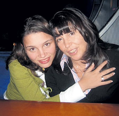 Фотодағы қызды блять