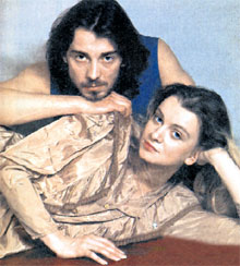 трусики жоқ әдемі қыздар