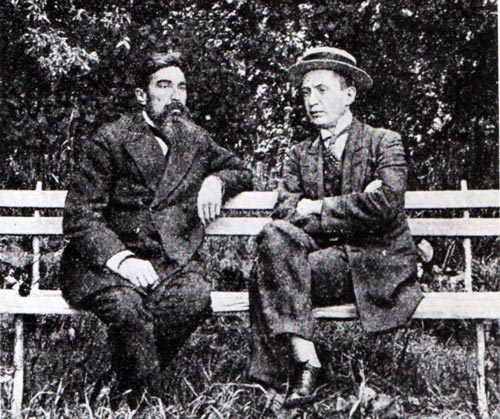 Депутаты IV Госдумы В.И. Дэюбинский (слева) и А.Ф. Керенский. 1916 г.