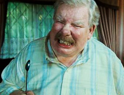 Кадр из фильма «Гарри Поттер и орден Феникса. Дядюшка Вернон выглядит так, будто его вот-вот хватит удар